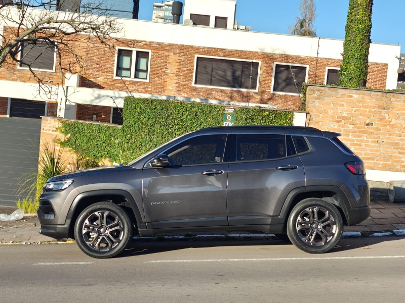 COMPASS 1.3 LONGITUDE T270 16V TURBO 4X2 FLEX 4P AUTOMÁTICO - 2022 - FARROUPILHA