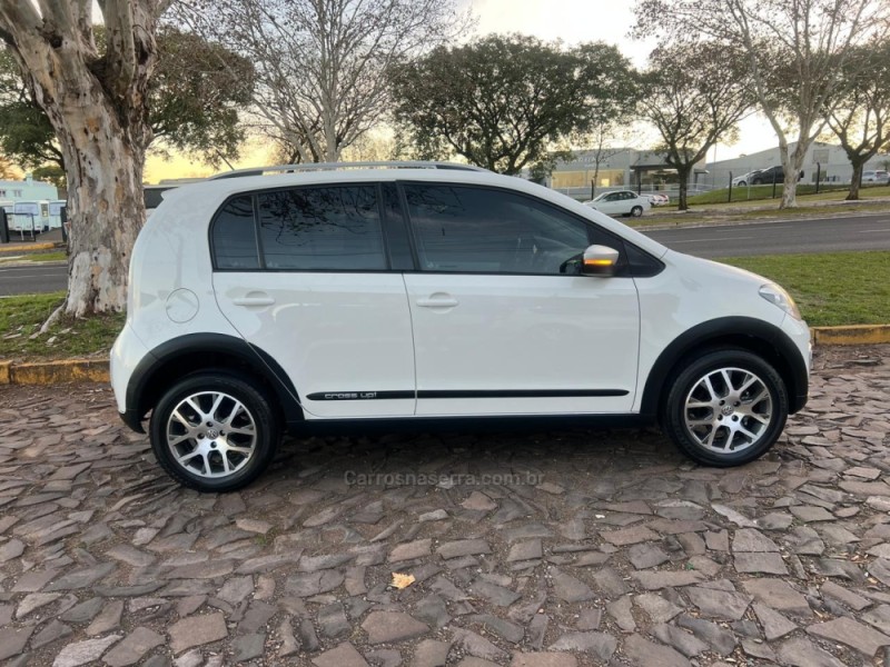 UP 1.0 CROSS 12V FLEX 4P MANUAL - 2016 - DOIS IRMãOS