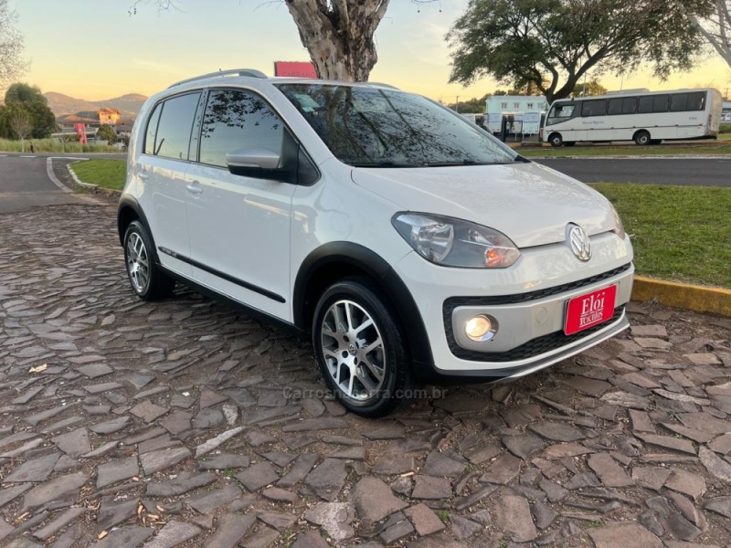 UP 1.0 CROSS 12V FLEX 4P MANUAL - 2016 - DOIS IRMãOS