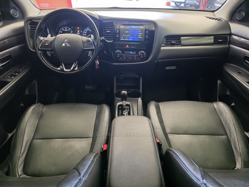 OUTLANDER 2.0 16V GASOLINA 4P AUTOMÁTICO - 2016 - SAPIRANGA