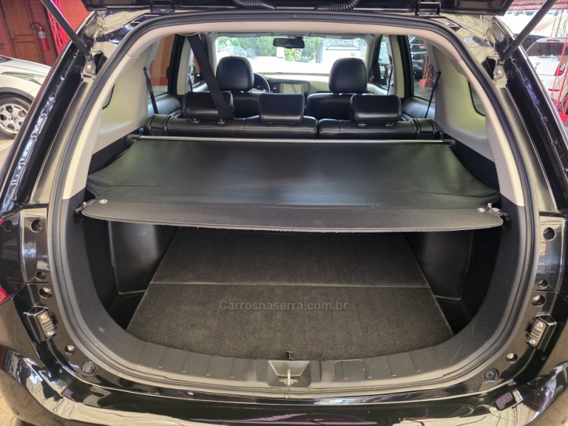 OUTLANDER 2.0 16V GASOLINA 4P AUTOMÁTICO - 2016 - SAPIRANGA