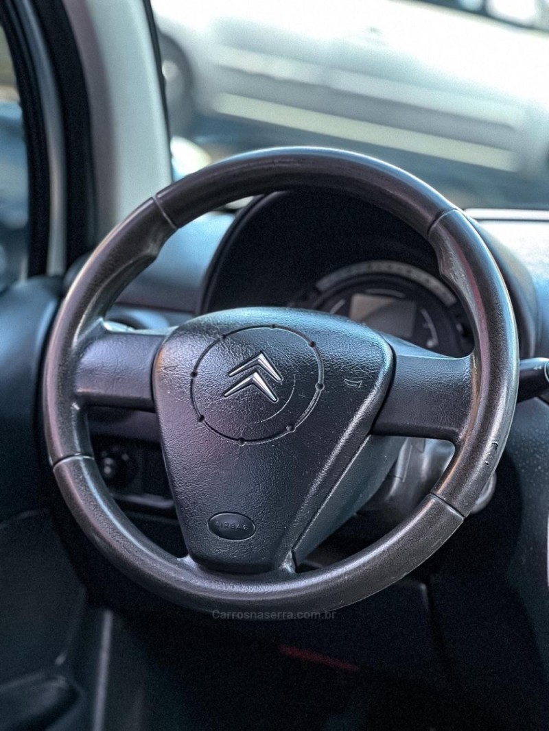 C3 1.4 I EXCLUSIVE 8V FLEX 4P MANUAL - 2012 - CANELA