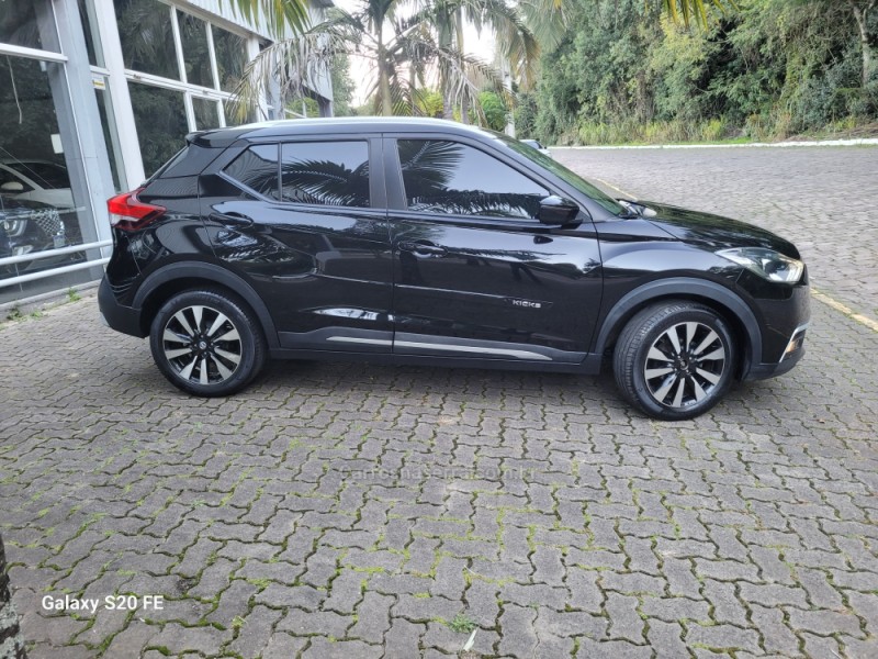 KICKS 1.6 16V FLEX SV 4P XTRONIC - 2017 - NOVA PRATA