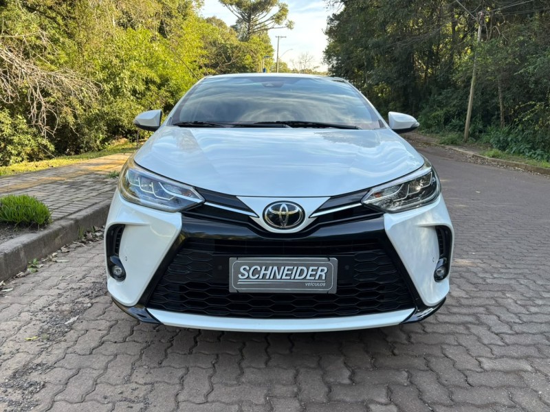 YARIS 1.5 XLS FLEX 4P AUTOMÁTICO - 2023 - NOVA PETRóPOLIS