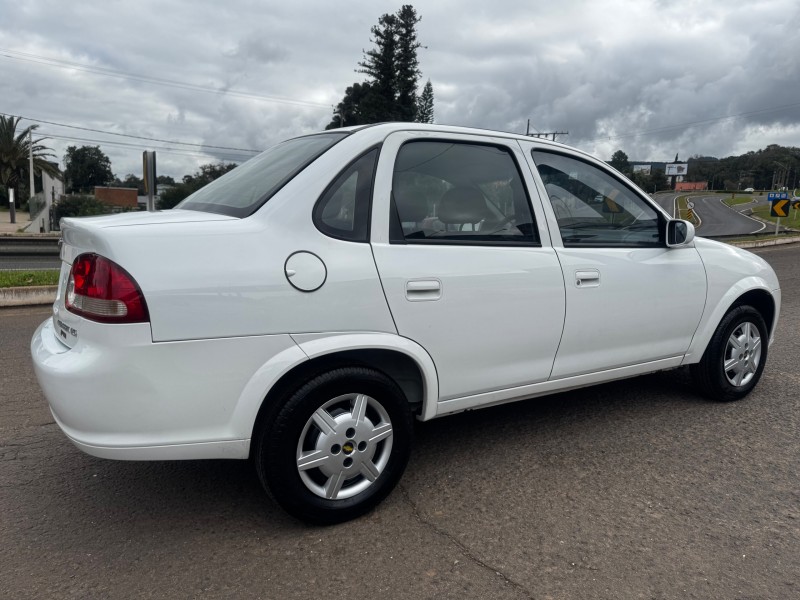 CLASSIC 1.0 MPFI LS 8V FLEX 4P MANUAL - 2016 - DOIS IRMãOS