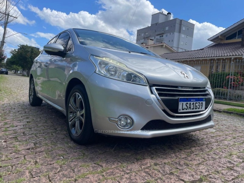 208 1.6 GRIFFE 16V FLEX 4P AUTOMÁTICO - 2015 - PORTO ALEGRE