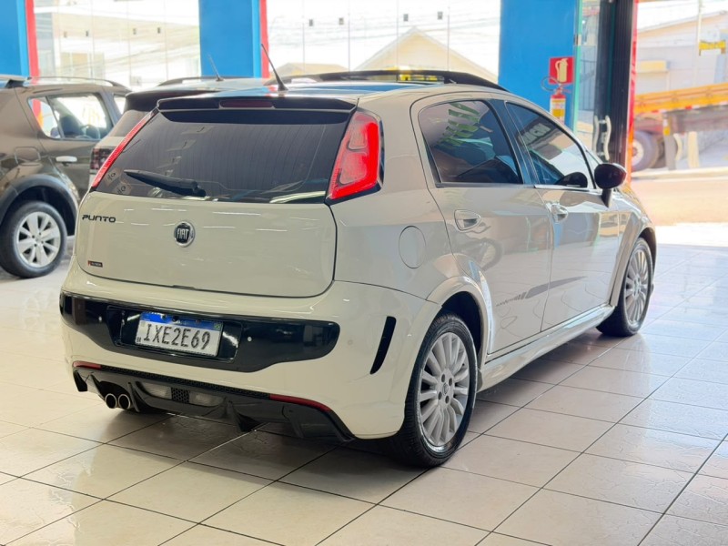 PUNTO 1.8 BLACKMOTION 16V FLEX 4P MANUAL - 2015 - CAXIAS DO SUL