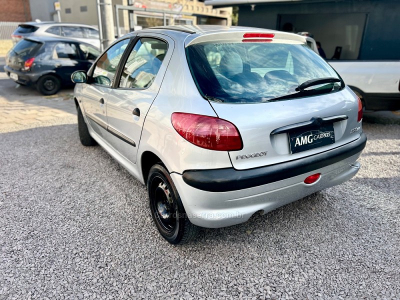 206 1.6 SOLEIL 16V GASOLINA 4P MANUAL - 2003 - CAXIAS DO SUL