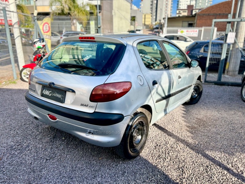 206 1.6 SOLEIL 16V GASOLINA 4P MANUAL - 2003 - CAXIAS DO SUL