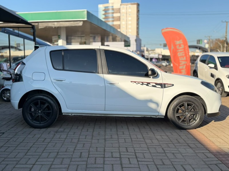 SANDERO 1.6 GT LINE LIMITED FLEX 4P MANUAL - 2013 - LAGOA VERMELHA