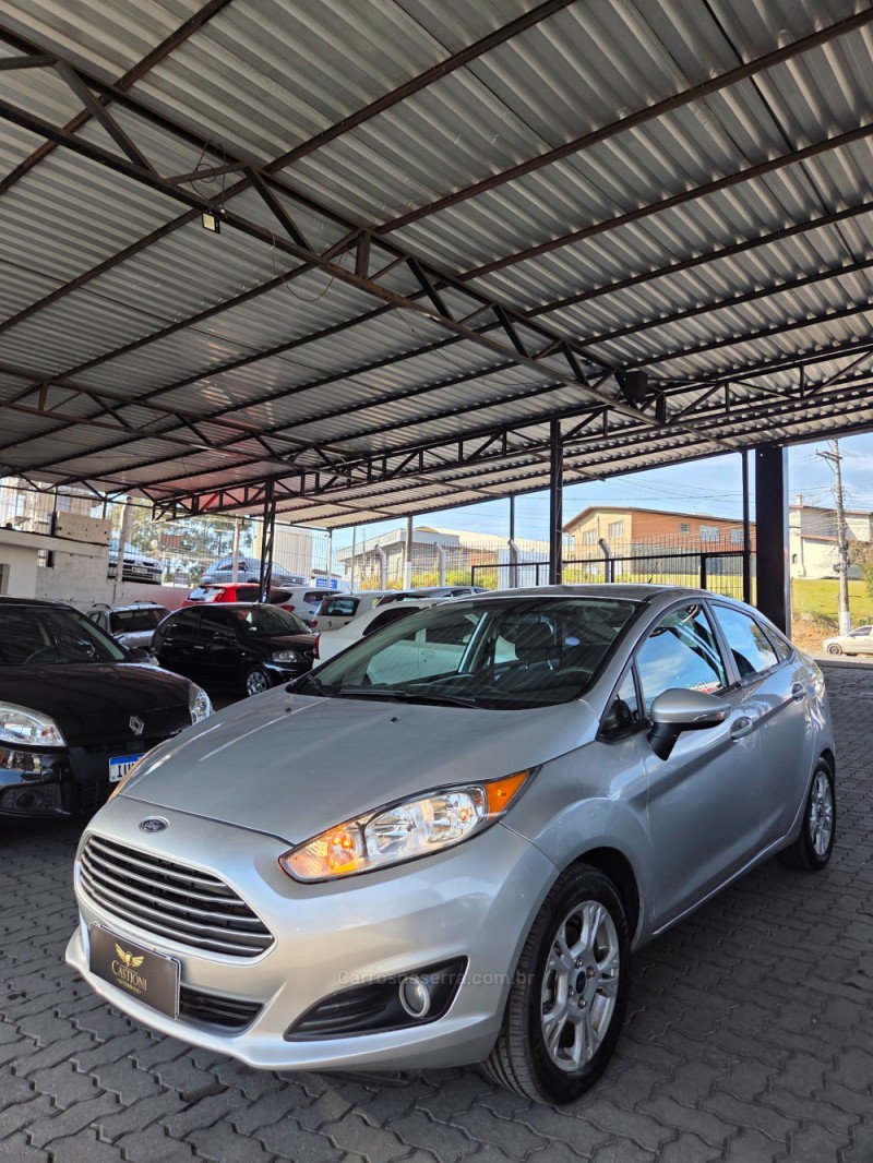 fiesta 1.6 se sedan 16v flex 4p manual 2016 caxias do sul