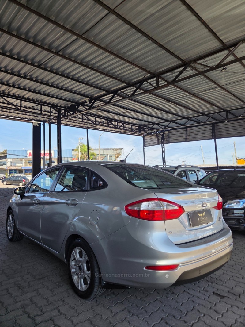 FIESTA 1.6 SE SEDAN 16V FLEX 4P MANUAL - 2016 - CAXIAS DO SUL