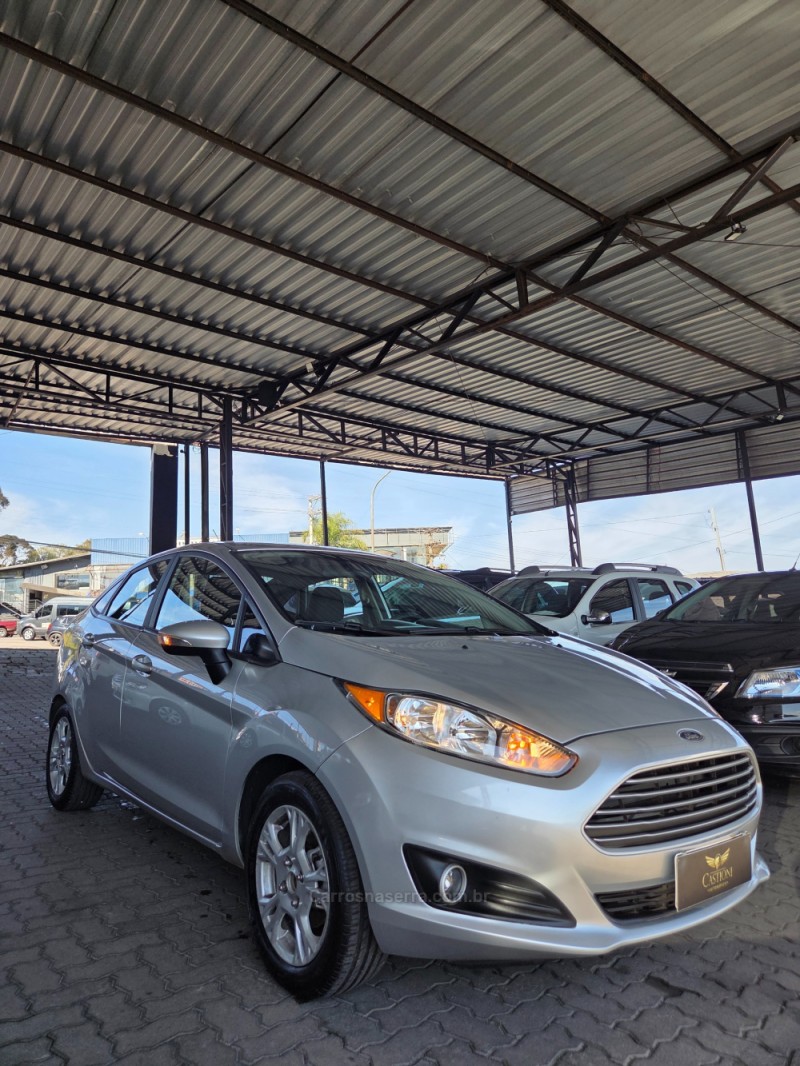 FIESTA 1.6 SE SEDAN 16V FLEX 4P MANUAL - 2016 - CAXIAS DO SUL