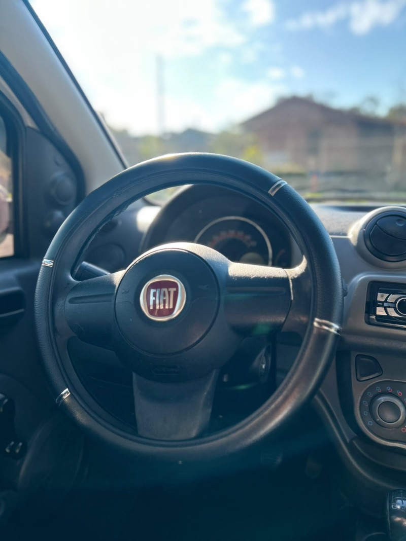 UNO 1.0 EVO VIVACE 8V FLEX 4P MANUAL - 2014 - CANELA