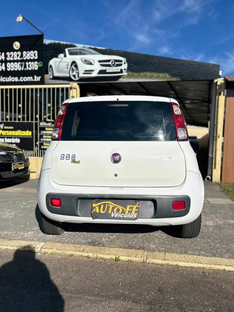 UNO 1.0 EVO VIVACE 8V FLEX 4P MANUAL - 2014 - CANELA