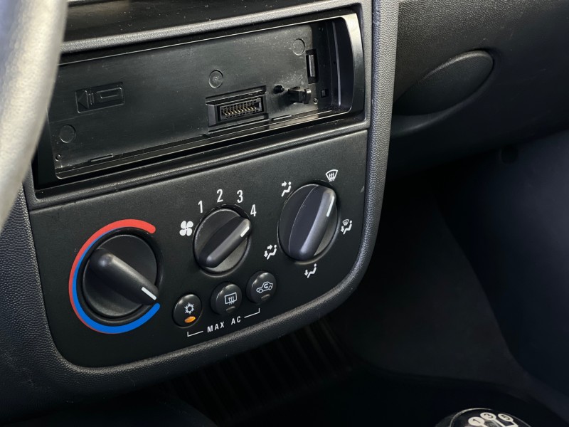 CORSA 1.4 MPFI MAXX 8V FLEX 4P MANUAL - 2012 - BENTO GONçALVES