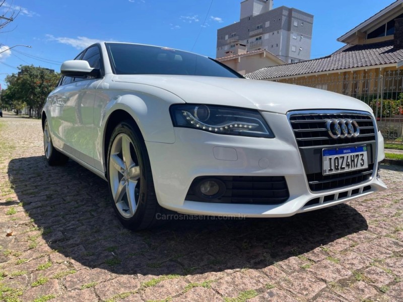 A4 2.0 TFSI AMBIENTE 183CV GASOLINA 4P MULTITRONIC - 2010 - PORTO ALEGRE