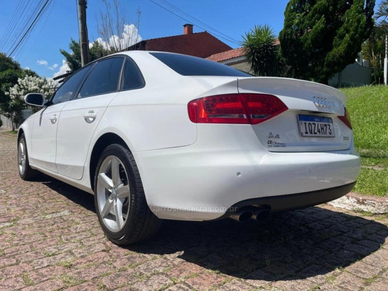 A4 2.0 TFSI AMBIENTE 183CV GASOLINA 4P MULTITRONIC - 2010 - PORTO ALEGRE