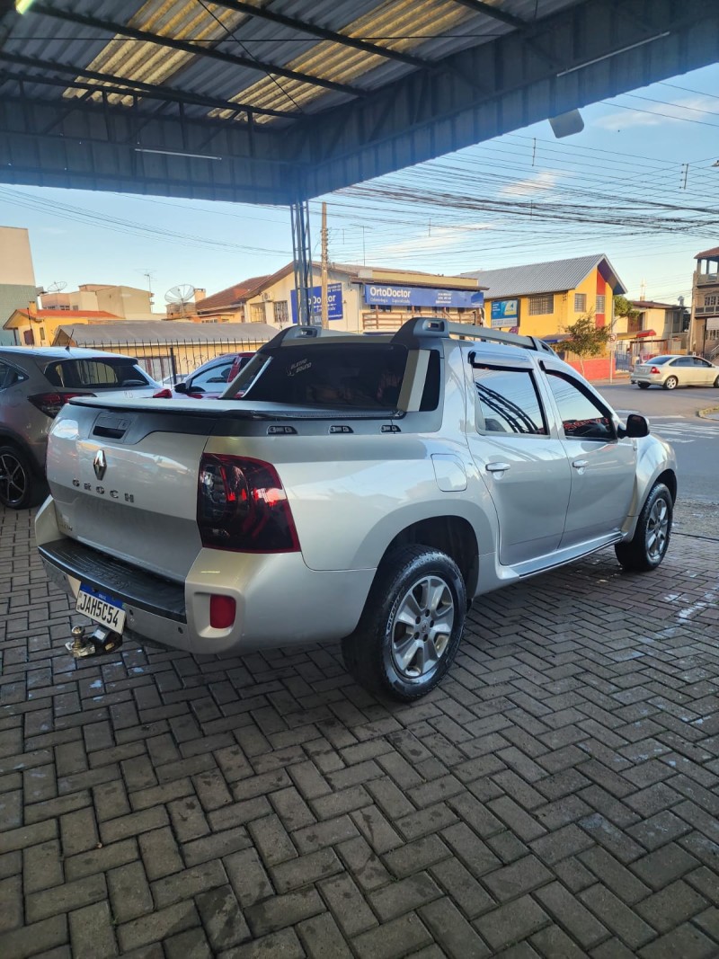 DUSTER OROCH 1.6 16V FLEX DYNAMIQUE 4P MANUAL - 2021 - CAXIAS DO SUL