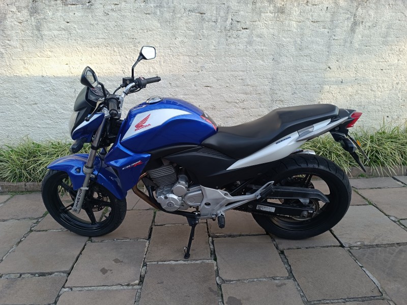 CB 300R ABS - 2014 - BENTO GONçALVES