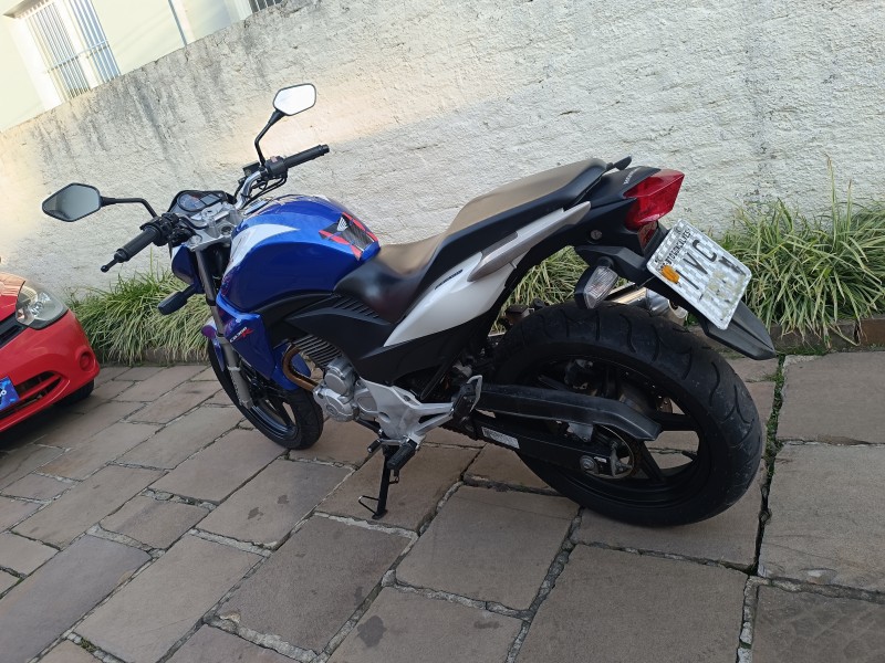 CB 300R ABS - 2014 - BENTO GONçALVES