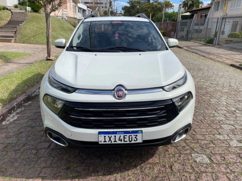 TORO 1.8 16V EVO FLEX FREEDOM ROAD AUTOMÁTICO - 2017 - PORTO ALEGRE