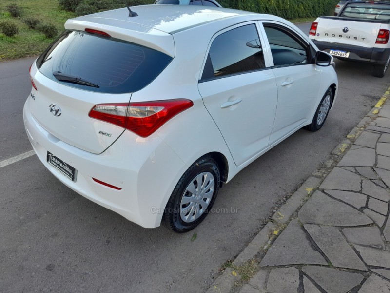 HB20 1.0 COMFORT PLUS 12V FLEX 4P MANUAL - 2013 - NOVA PRATA
