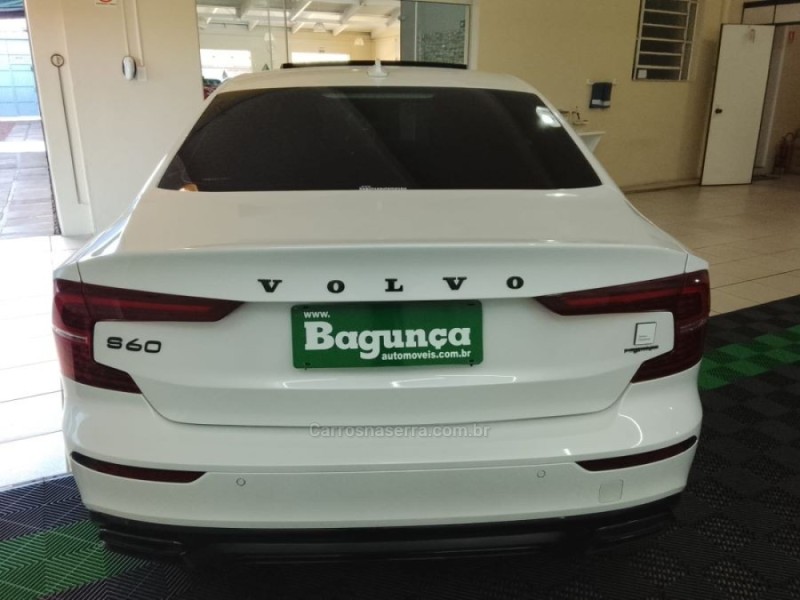 S60 2.0 T8 R-DESIGN HÍBRIDO 4P AUTOMÁTICO - 2021 - NOVO HAMBURGO