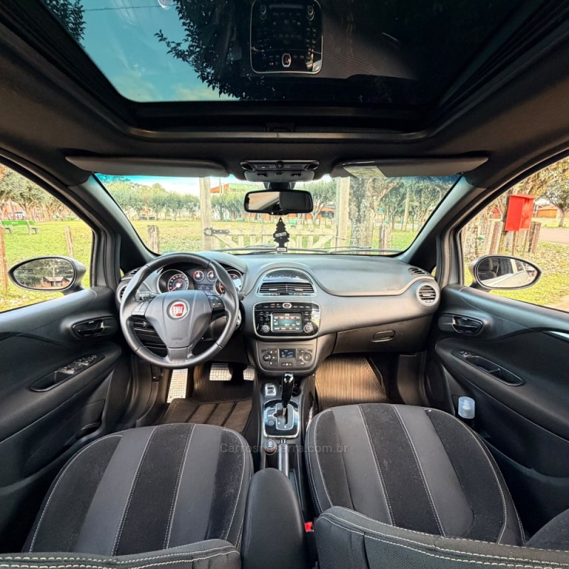 PUNTO 1.8 BLACKMOTION 16V FLEX 4P AUTOMATIZADO - 2016 - VACARIA