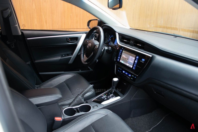 COROLLA 2.0 XEI 16V FLEX 4P AUTOMÁTICO - 2019 - GARIBALDI