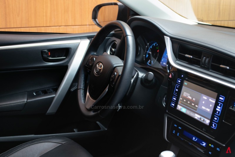 COROLLA 2.0 XEI 16V FLEX 4P AUTOMÁTICO - 2019 - GARIBALDI