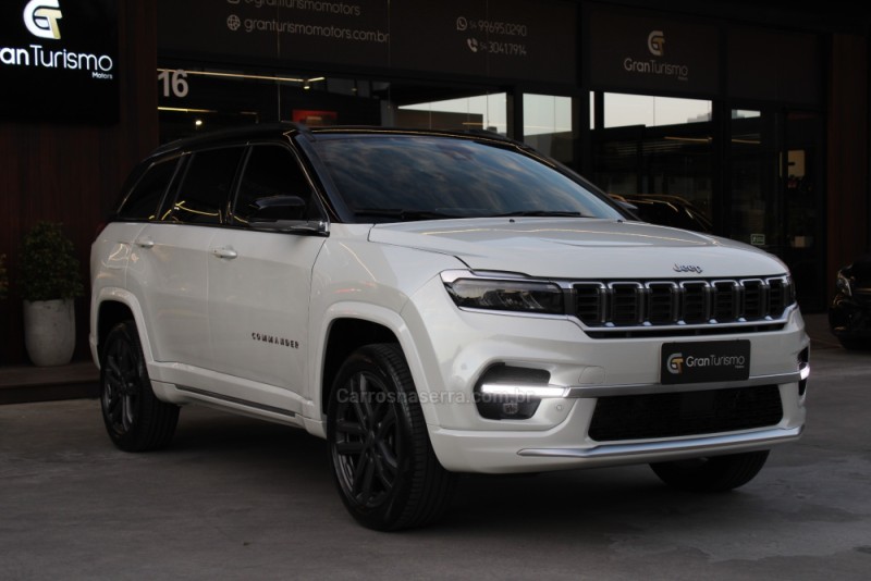 COMMANDER 2.0 OVERLAND HURRICANE 4X4 TURBO GASOLINA 4P AUTOMÁTICO - 2025 - CAXIAS DO SUL