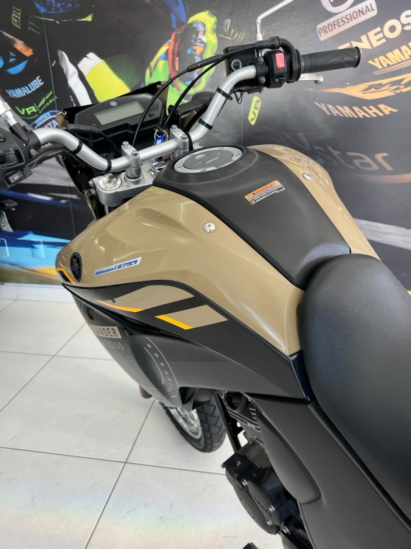 XTZ 250 LANDER - 2023 - PASSO FUNDO