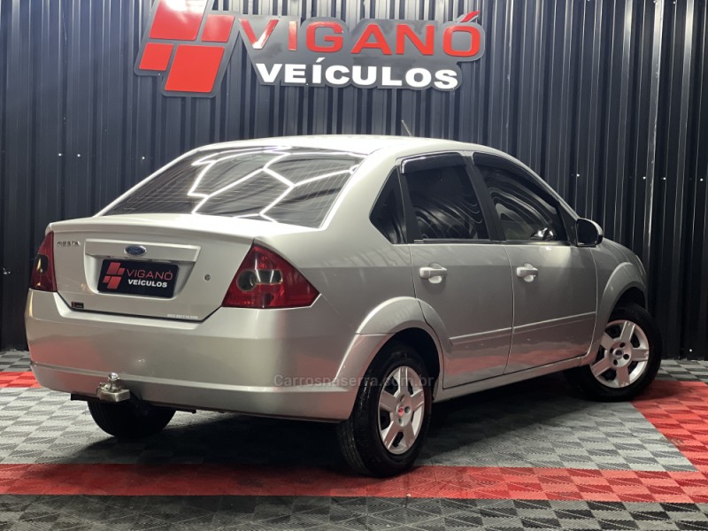 FIESTA 1.0 MPI PERSONNALITÉ SEDAN GASOLINA 4P MANUAL - 2006 - CAXIAS DO SUL