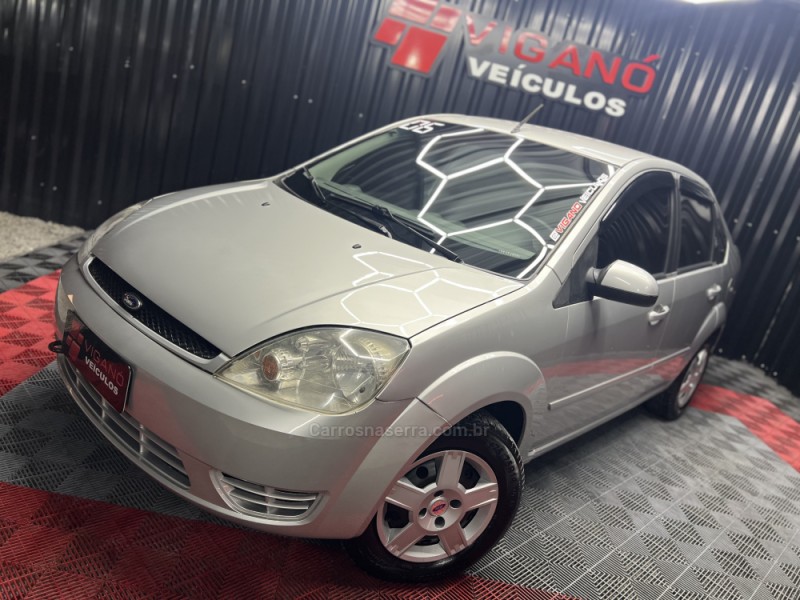FIESTA 1.0 MPI PERSONNALITÉ SEDAN GASOLINA 4P MANUAL - 2006 - CAXIAS DO SUL