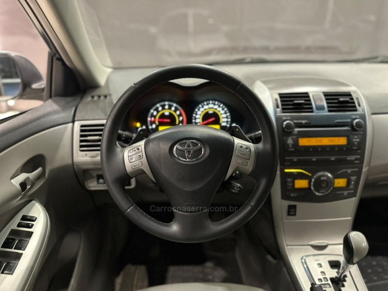 COROLLA 2.0 XEI 16V FLEX 4P AUTOMÁTICO - 2012 - CAXIAS DO SUL