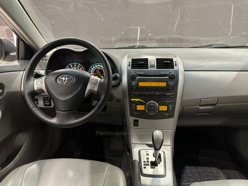 COROLLA 2.0 XEI 16V FLEX 4P AUTOMÁTICO - 2012 - CAXIAS DO SUL