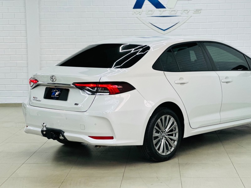 COROLLA 2.0 XEI 16V FLEX 4P AUTOMÁTICO - 2024 - NOVO HAMBURGO