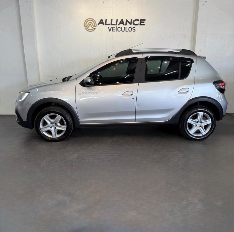 SANDERO 1.6 STEPWAY 8V FLEX 4P MANUAL - 2021 - CAXIAS DO SUL