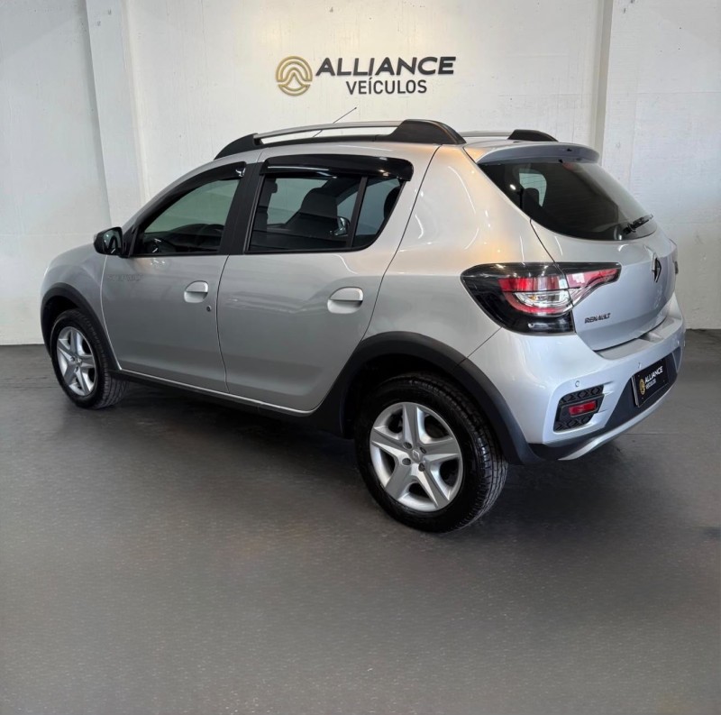 SANDERO 1.6 STEPWAY 8V FLEX 4P MANUAL - 2021 - CAXIAS DO SUL