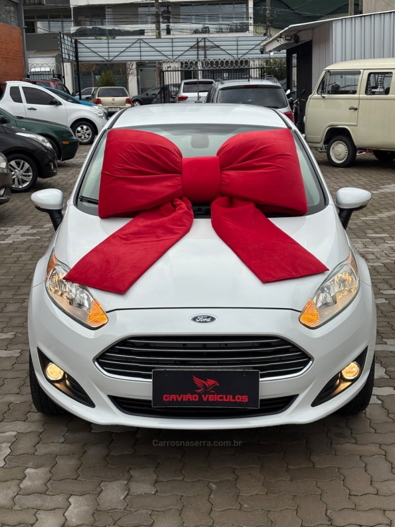 FIESTA 1.6 TITANIUM SEDAN 16V FLEX 4P AUTOMÁTICO - 2014 - CAXIAS DO SUL