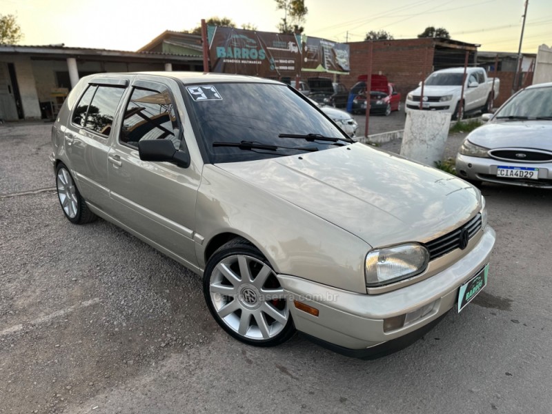 GOLF 1.8 MI GL 8V GASOLINA 4P MANUAL - 1997 - CAXIAS DO SUL