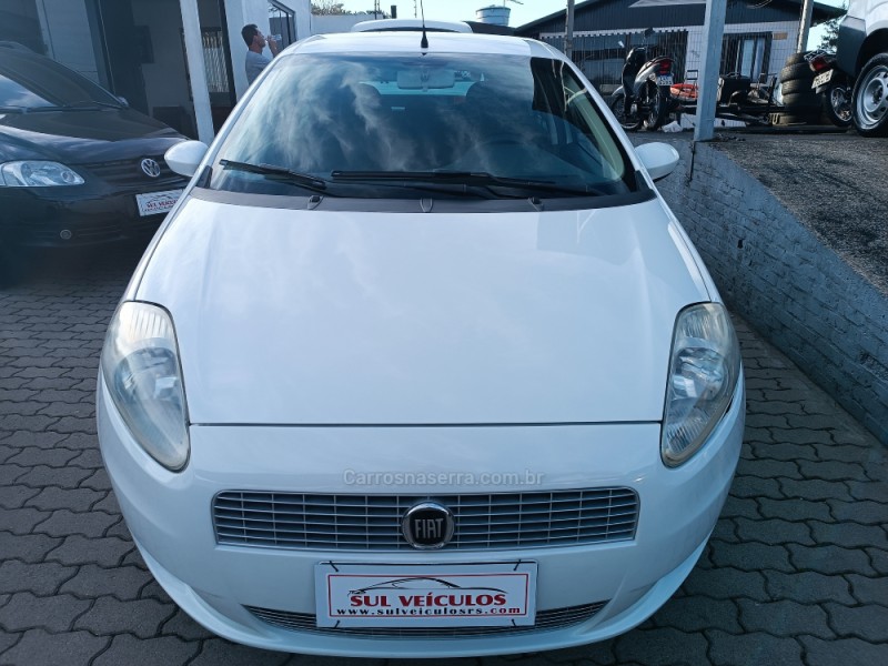 PUNTO 1.8 HLX 8V FLEX 4P MANUAL - 2008 - CAXIAS DO SUL