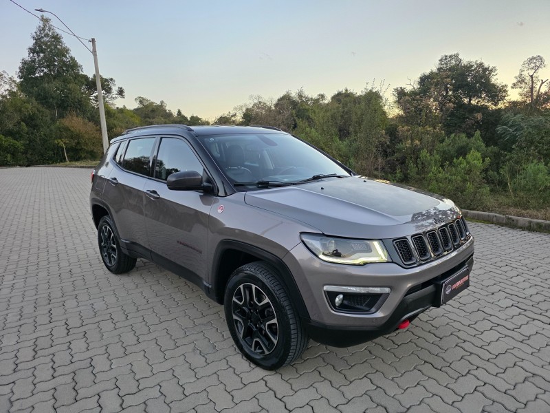 COMPASS 2.0 16V DIESEL TRAILHAWK 4X4 AUTOMÁTICO - 2019 - BENTO GONçALVES