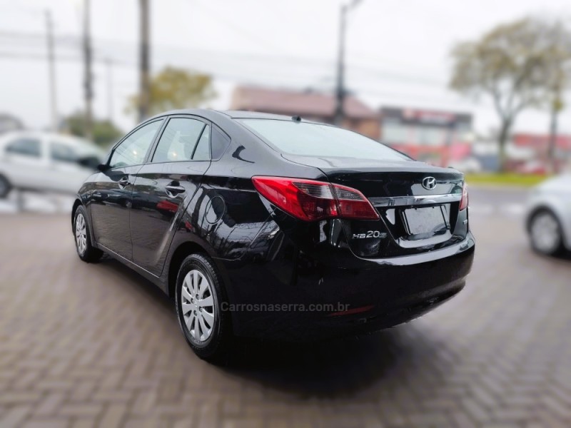 HB20S 1.0 COMFORT 12V FLEX 4P MANUAL - 2014 - NOVO HAMBURGO