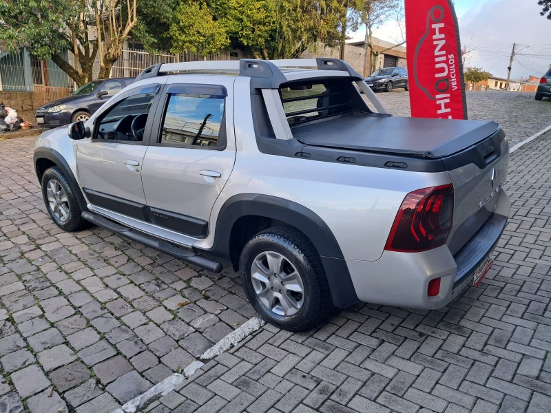 DUSTER OROCH 2.0 16V FLEX DYNAMIQUE 4P MANUAL - 2016 - CAXIAS DO SUL