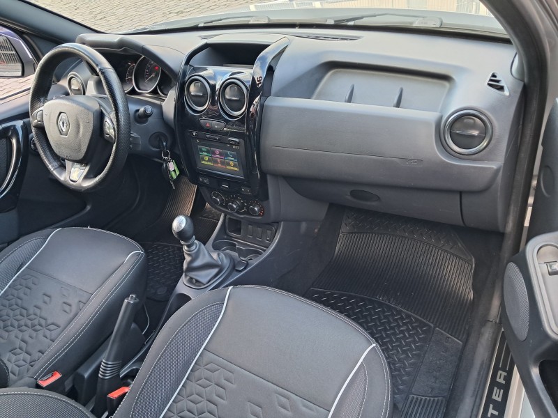 DUSTER OROCH 2.0 16V FLEX DYNAMIQUE 4P MANUAL - 2016 - CAXIAS DO SUL