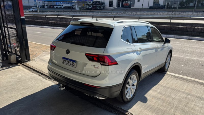 TIGUAN 1.4 ALLSPACE COMFORT 250 TSI FLEX 4P - 2020 - CAXIAS DO SUL