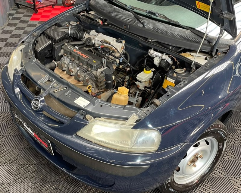 CELTA 1.0 MPFI SPIRIT 8V FLEX 4P MANUAL - 2005 - VACARIA