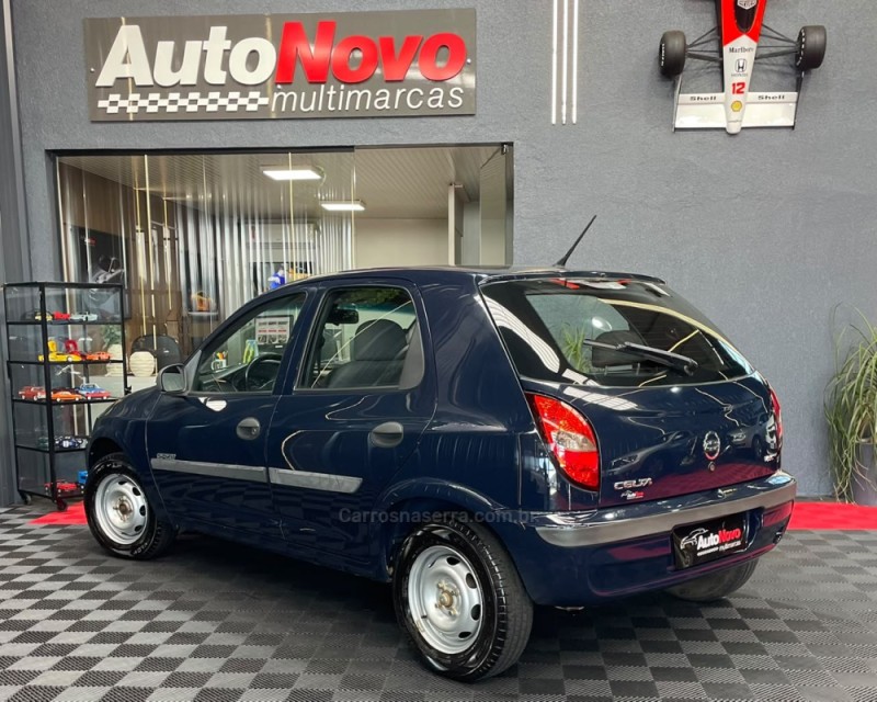 CELTA 1.0 MPFI SPIRIT 8V FLEX 4P MANUAL - 2005 - VACARIA